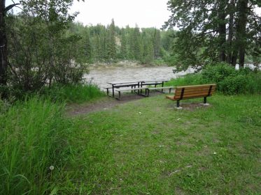 Pembina River Campground - AlbertaWow Campgrounds and Hikes